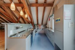 Chalet-Kueche-c-Ivan-Steiner-scaled